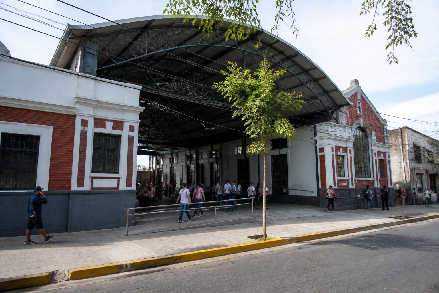 ¿Cómo llegar y dónde estacionar en Plaza San Martín?